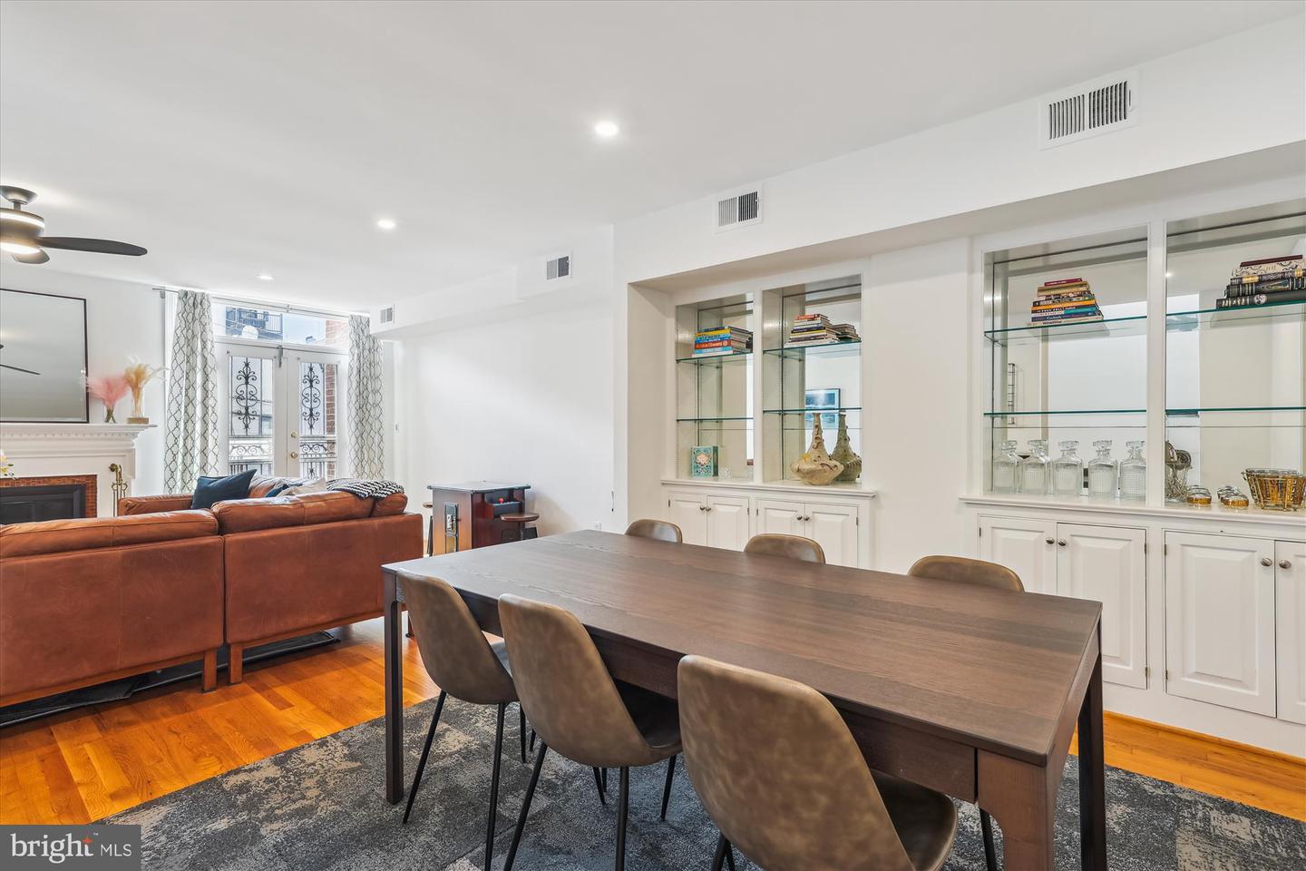 2646 WOODLEY PL NW #1/2, WASHINGTON, District Of Columbia 20008, 2 Bedrooms Bedrooms, ,2 BathroomsBathrooms,Residential,For sale,2646 WOODLEY PL NW #1/2,DCDC2199388 MLS # DCDC2199388