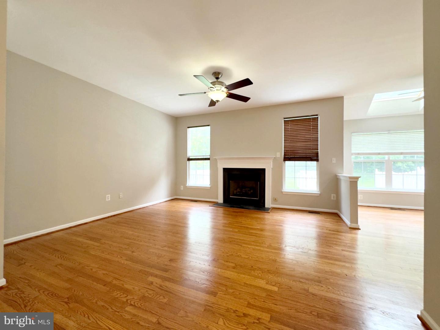 43261 SOMERSET HILLS TER, ASHBURN, Virginia 20147, 3 Bedrooms Bedrooms, ,2 BathroomsBathrooms,Residential,For sale,43261 SOMERSET HILLS TER,VALO2095706 MLS # VALO2095706