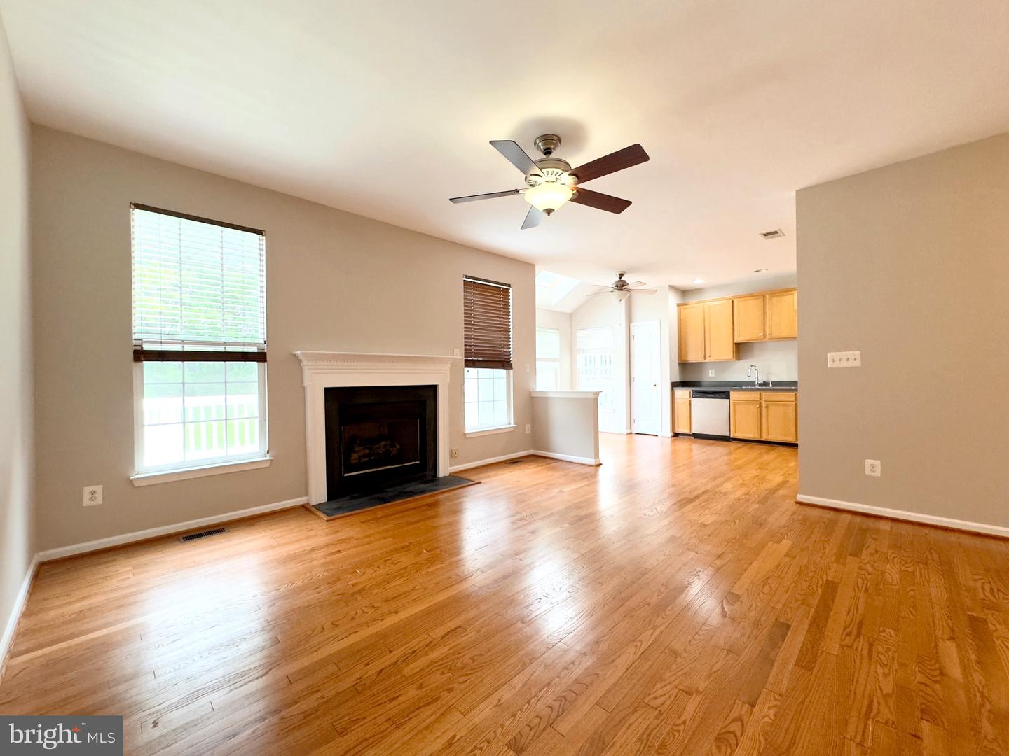 43261 SOMERSET HILLS TER, ASHBURN, Virginia 20147, 3 Bedrooms Bedrooms, ,2 BathroomsBathrooms,Residential,For sale,43261 SOMERSET HILLS TER,VALO2095706 MLS # VALO2095706