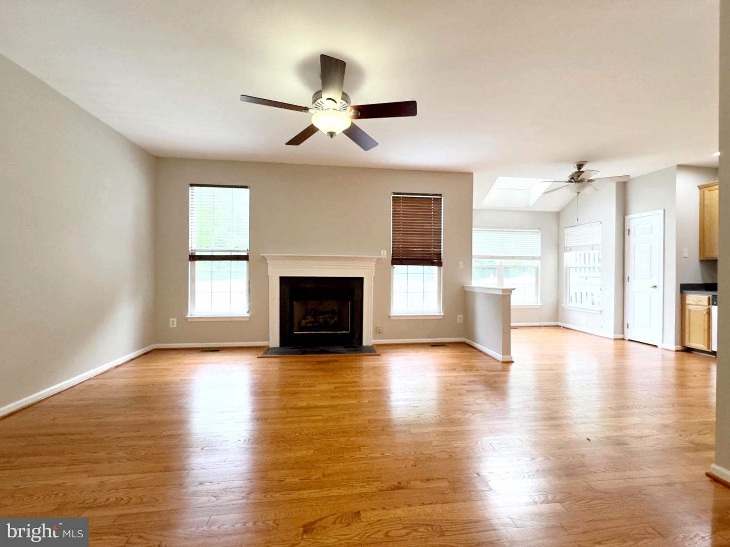 43261 SOMERSET HILLS TER, ASHBURN, Virginia 20147, 3 Bedrooms Bedrooms, ,2 BathroomsBathrooms,Residential,For sale,43261 SOMERSET HILLS TER,VALO2095706 MLS # VALO2095706