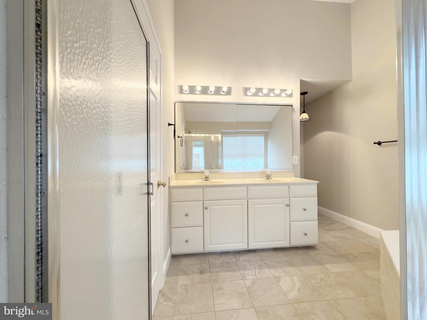 43261 SOMERSET HILLS TER, ASHBURN, Virginia 20147, 3 Bedrooms Bedrooms, ,2 BathroomsBathrooms,Residential,For sale,43261 SOMERSET HILLS TER,VALO2095706 MLS # VALO2095706