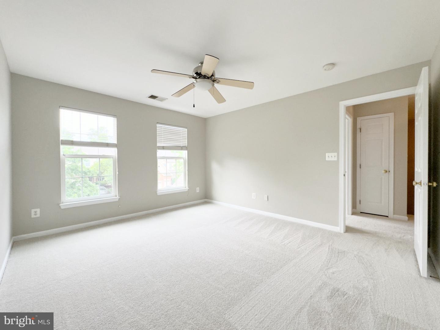 43261 SOMERSET HILLS TER, ASHBURN, Virginia 20147, 3 Bedrooms Bedrooms, ,2 BathroomsBathrooms,Residential,For sale,43261 SOMERSET HILLS TER,VALO2095706 MLS # VALO2095706
