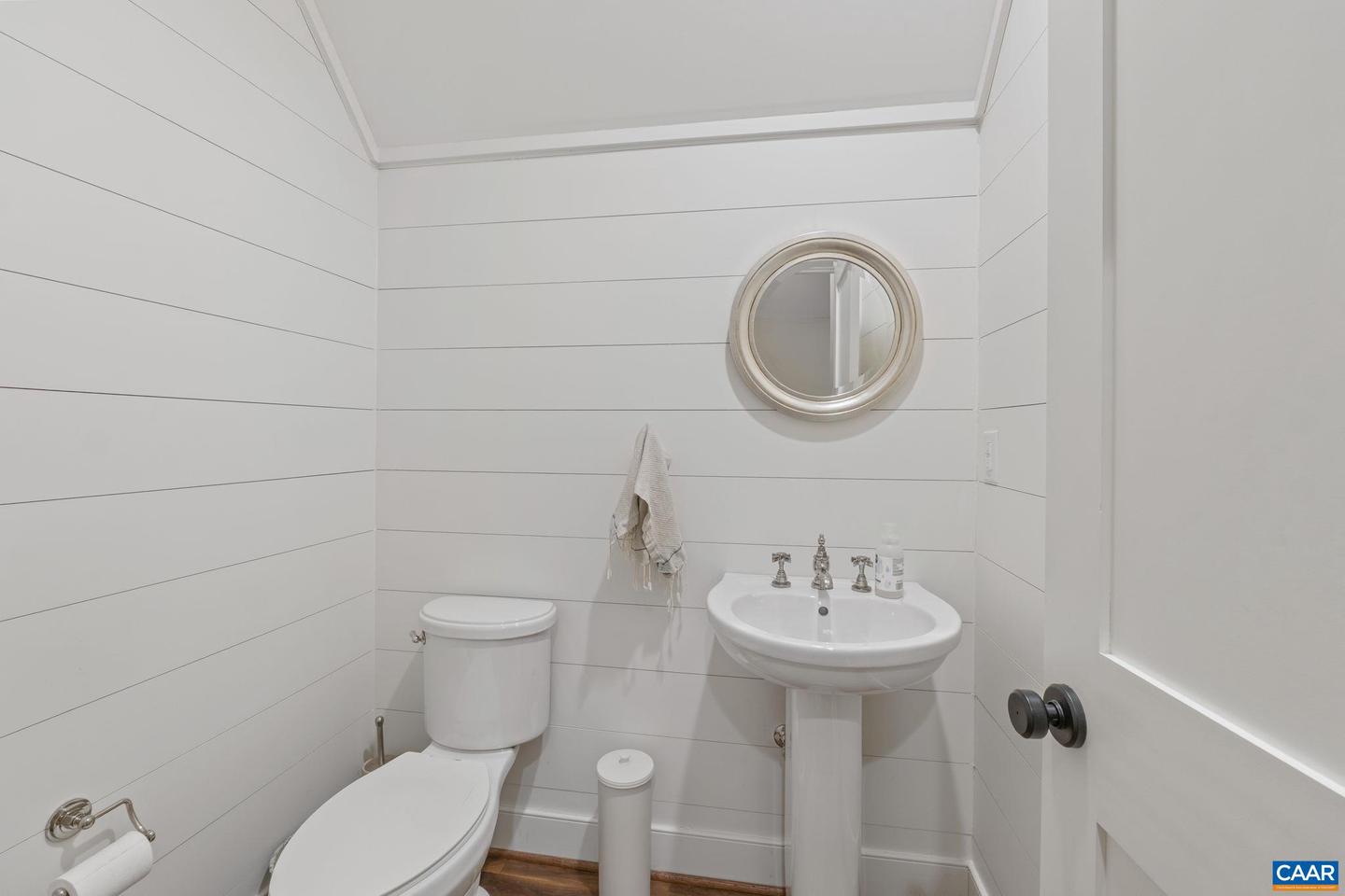 1932 FOX RUN LN, CHARLOTTESVILLE, Virginia 22901, 4 Bedrooms Bedrooms, ,3 BathroomsBathrooms,Residential,For sale,1932 FOX RUN LN,664172 MLS # 664172