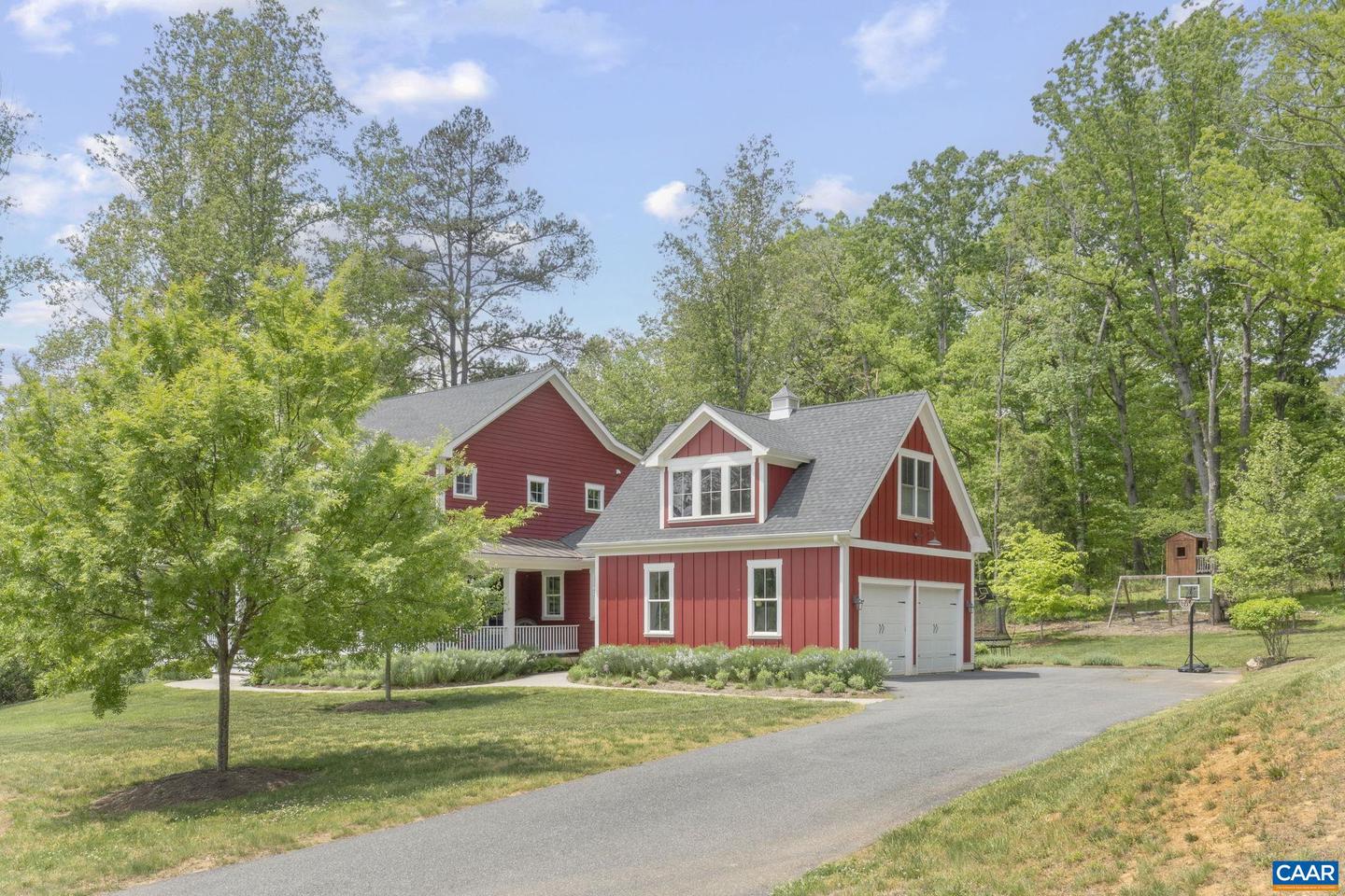 1932 FOX RUN LN, CHARLOTTESVILLE, Virginia 22901, 4 Bedrooms Bedrooms, ,3 BathroomsBathrooms,Residential,For sale,1932 FOX RUN LN,664172 MLS # 664172