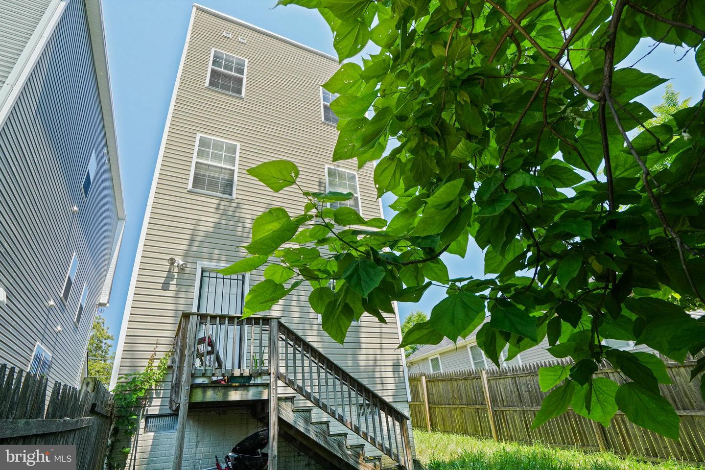 5823 FIELD PL NE, WASHINGTON, District Of Columbia 20019, 4 Bedrooms Bedrooms, ,3 BathroomsBathrooms,Residential,For sale,5823 FIELD PL NE,DCDC2199298 MLS # DCDC2199298