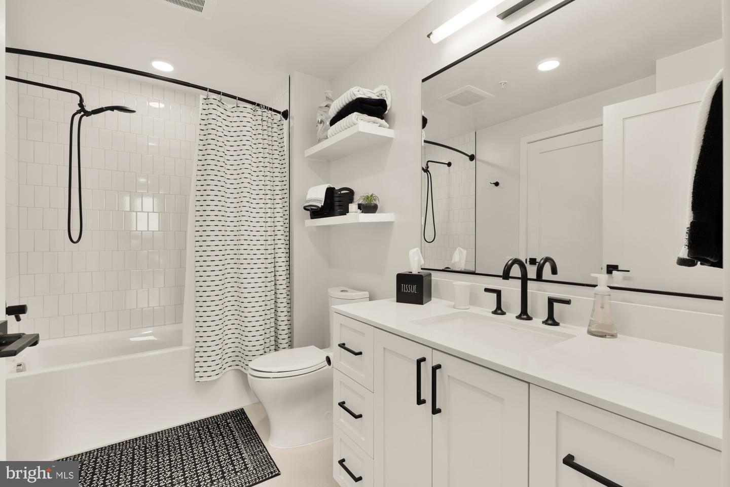 1211 VAN ST SE #1308, WASHINGTON, District Of Columbia 20003, 2 Bedrooms Bedrooms, ,2 BathroomsBathrooms,Residential,For sale,1211 VAN ST SE #1308,DCDC2199248 MLS # DCDC2199248