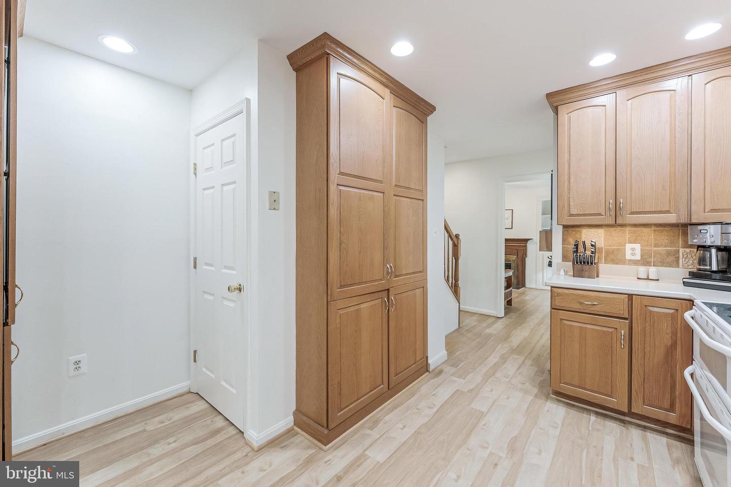 12613 GLENBROOKE WOODS DR, HERNDON, Virginia 20171, 4 Bedrooms Bedrooms, ,2 BathroomsBathrooms,Residential,For sale,12613 GLENBROOKE WOODS DR,VAFX2239000 MLS # VAFX2239000