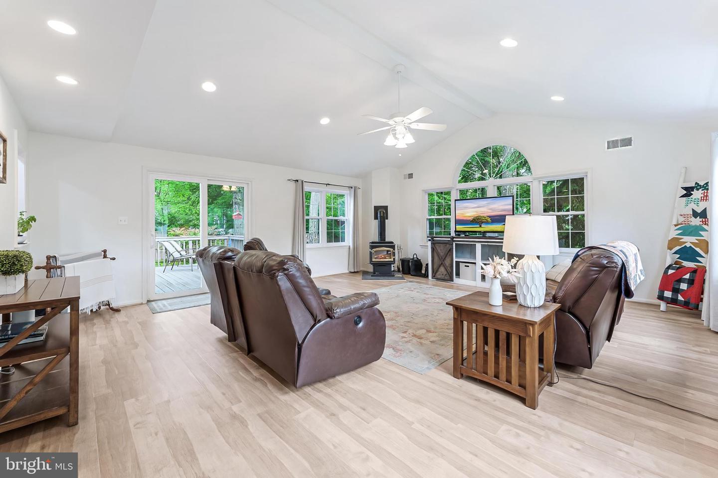 12613 GLENBROOKE WOODS DR, HERNDON, Virginia 20171, 4 Bedrooms Bedrooms, ,2 BathroomsBathrooms,Residential,For sale,12613 GLENBROOKE WOODS DR,VAFX2239000 MLS # VAFX2239000