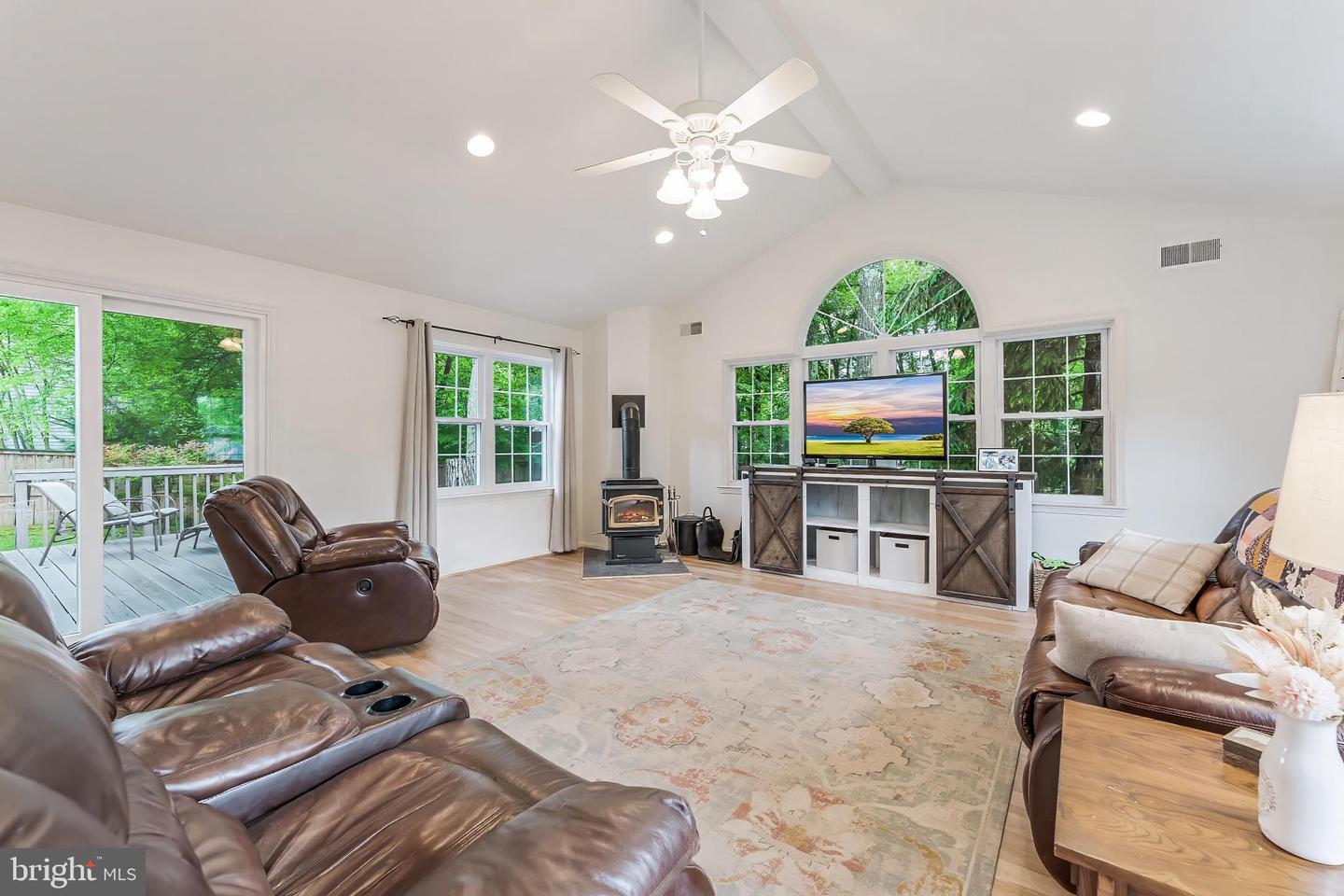 12613 GLENBROOKE WOODS DR, HERNDON, Virginia 20171, 4 Bedrooms Bedrooms, ,2 BathroomsBathrooms,Residential,For sale,12613 GLENBROOKE WOODS DR,VAFX2239000 MLS # VAFX2239000