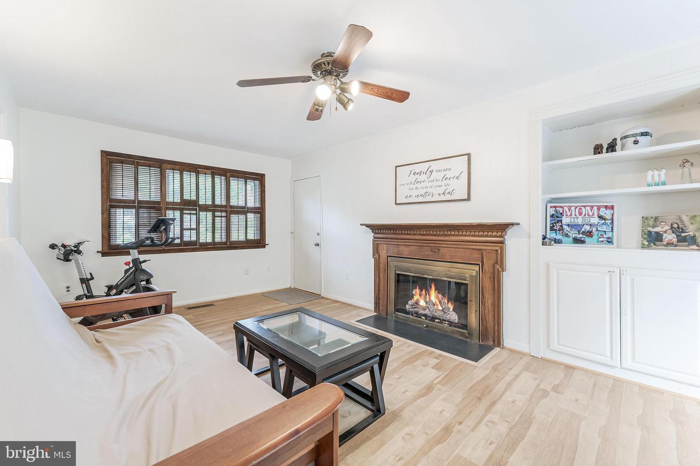 12613 GLENBROOKE WOODS DR, HERNDON, Virginia 20171, 4 Bedrooms Bedrooms, ,2 BathroomsBathrooms,Residential,For sale,12613 GLENBROOKE WOODS DR,VAFX2239000 MLS # VAFX2239000