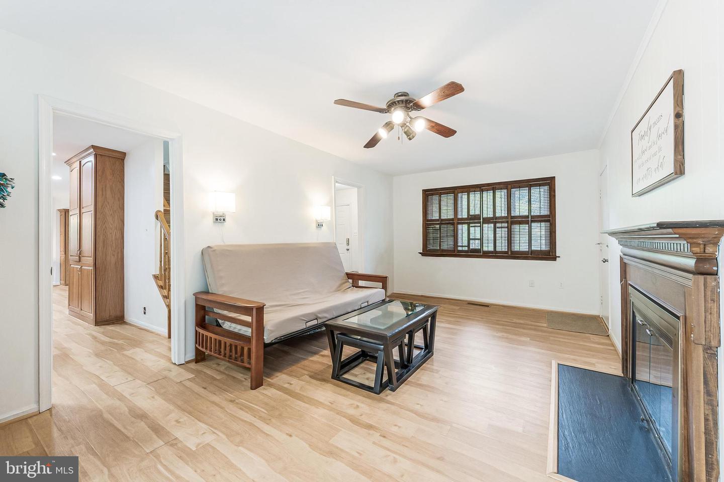 12613 GLENBROOKE WOODS DR, HERNDON, Virginia 20171, 4 Bedrooms Bedrooms, ,2 BathroomsBathrooms,Residential,For sale,12613 GLENBROOKE WOODS DR,VAFX2239000 MLS # VAFX2239000