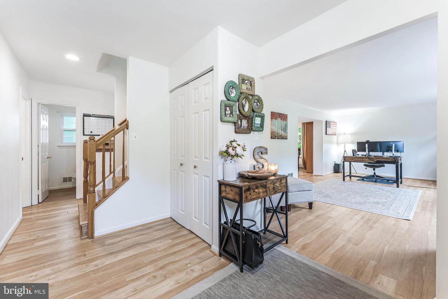 12613 GLENBROOKE WOODS DR, HERNDON, Virginia 20171, 4 Bedrooms Bedrooms, ,2 BathroomsBathrooms,Residential,For sale,12613 GLENBROOKE WOODS DR,VAFX2239000 MLS # VAFX2239000