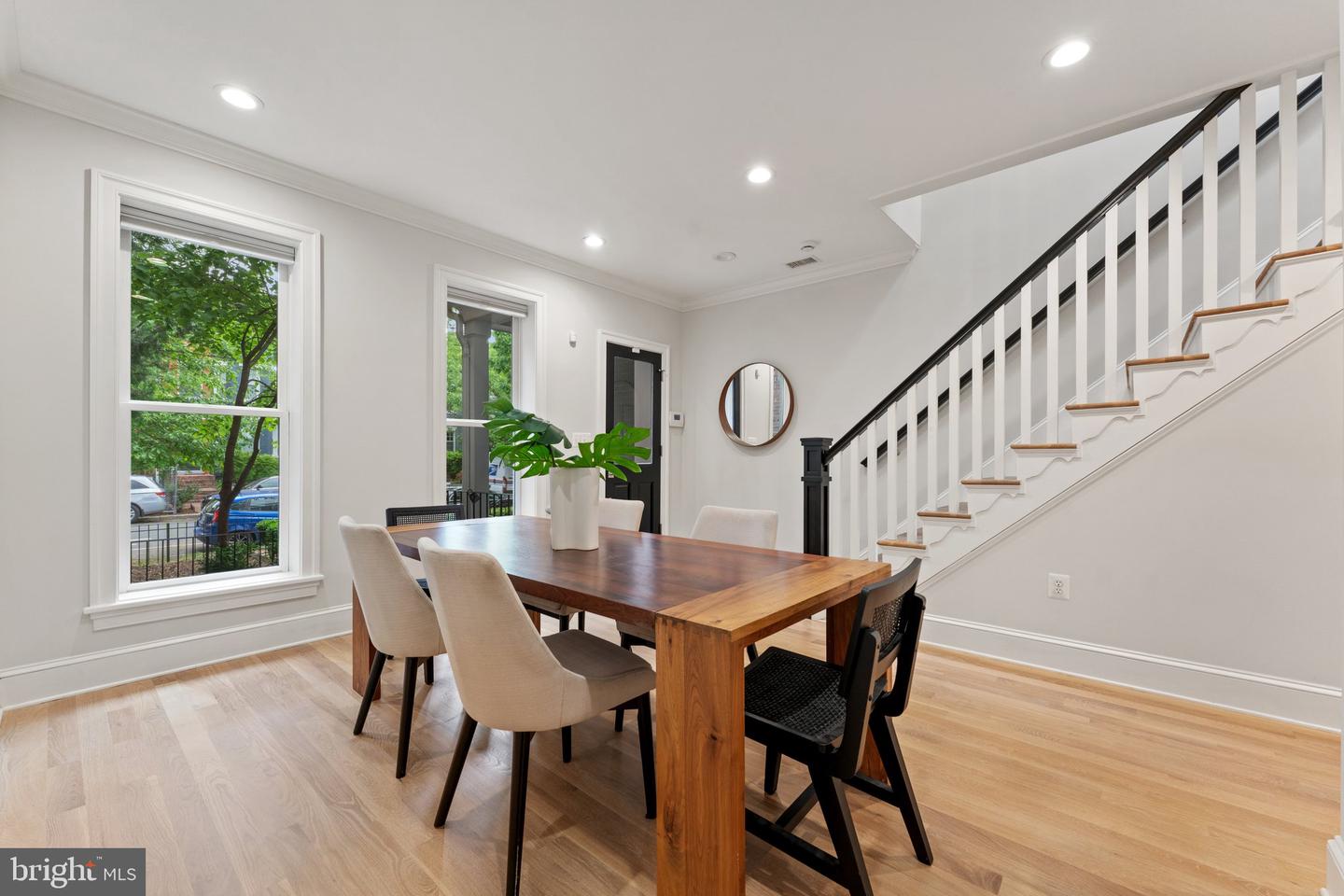 1525 E ST SE, WASHINGTON, District Of Columbia 20003, 4 Bedrooms Bedrooms, ,3 BathroomsBathrooms,Residential,For sale,1525 E ST SE,DCDC2199378 MLS # DCDC2199378