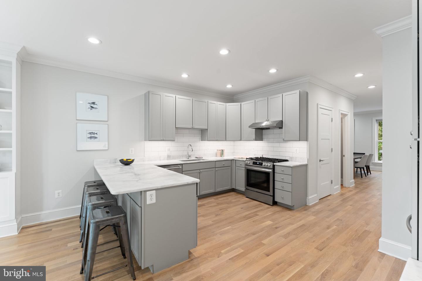 1525 E ST SE, WASHINGTON, District Of Columbia 20003, 4 Bedrooms Bedrooms, ,3 BathroomsBathrooms,Residential,For sale,1525 E ST SE,DCDC2199378 MLS # DCDC2199378