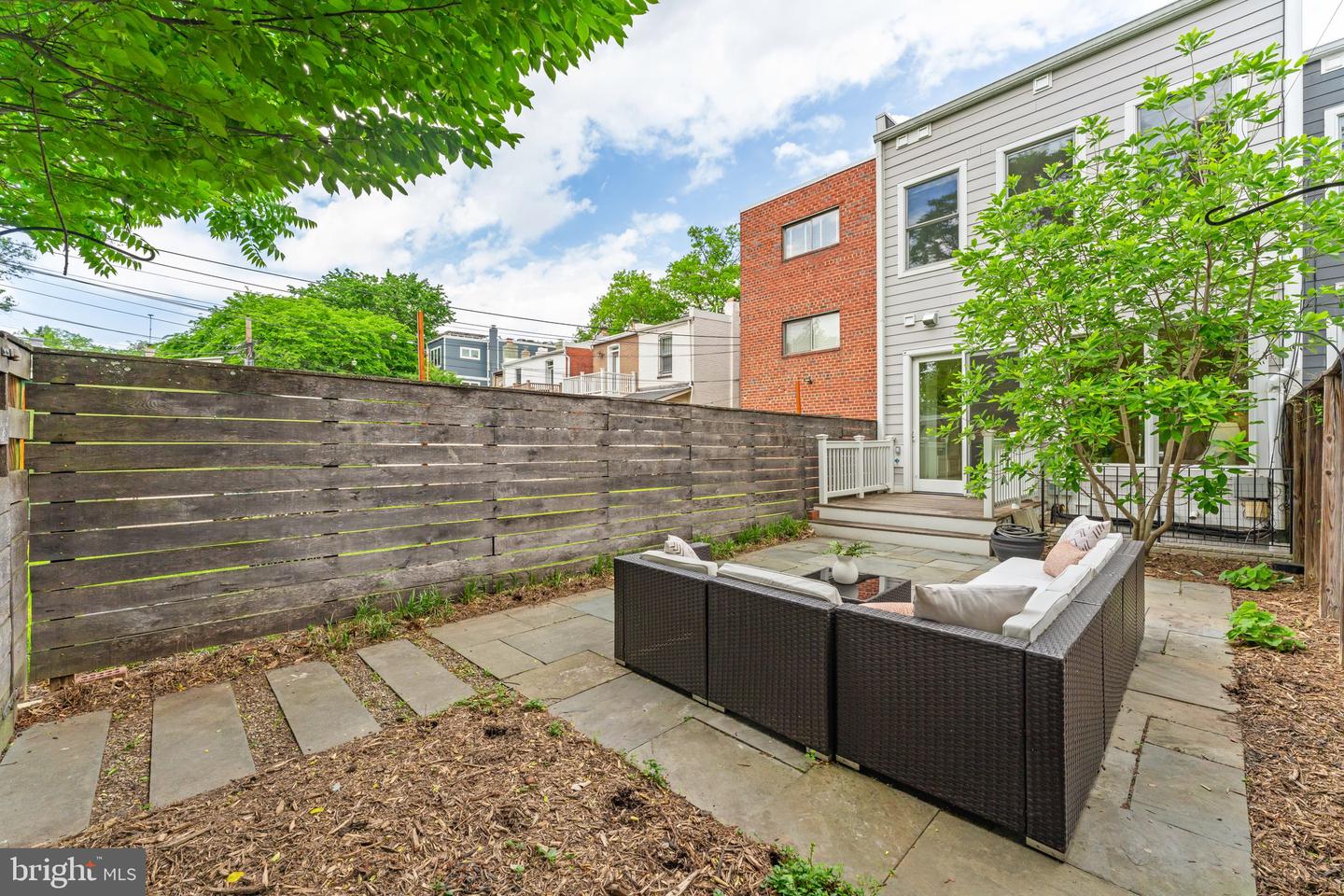 1525 E ST SE, WASHINGTON, District Of Columbia 20003, 4 Bedrooms Bedrooms, ,3 BathroomsBathrooms,Residential,For sale,1525 E ST SE,DCDC2199378 MLS # DCDC2199378