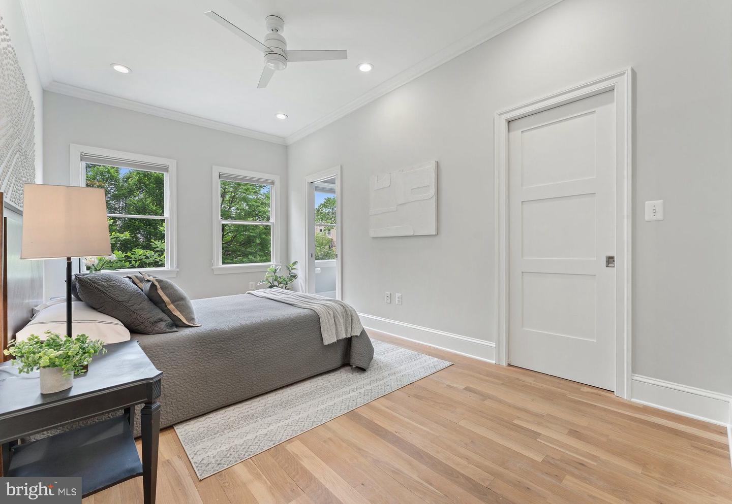 1525 E ST SE, WASHINGTON, District Of Columbia 20003, 4 Bedrooms Bedrooms, ,3 BathroomsBathrooms,Residential,For sale,1525 E ST SE,DCDC2199378 MLS # DCDC2199378
