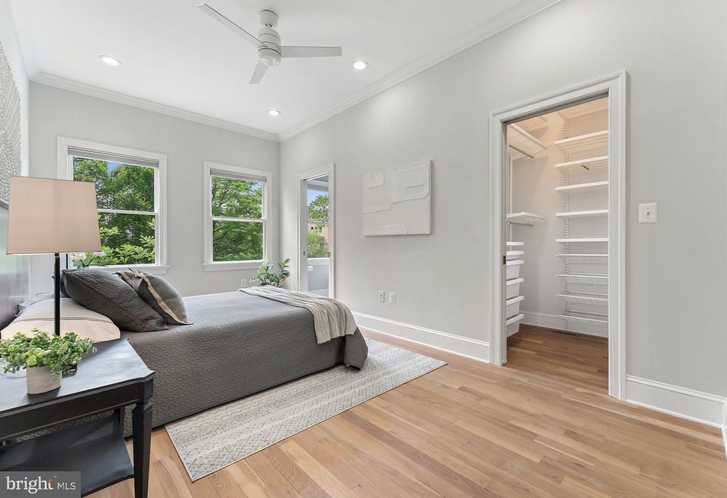 1525 E ST SE, WASHINGTON, District Of Columbia 20003, 4 Bedrooms Bedrooms, ,3 BathroomsBathrooms,Residential,For sale,1525 E ST SE,DCDC2199378 MLS # DCDC2199378