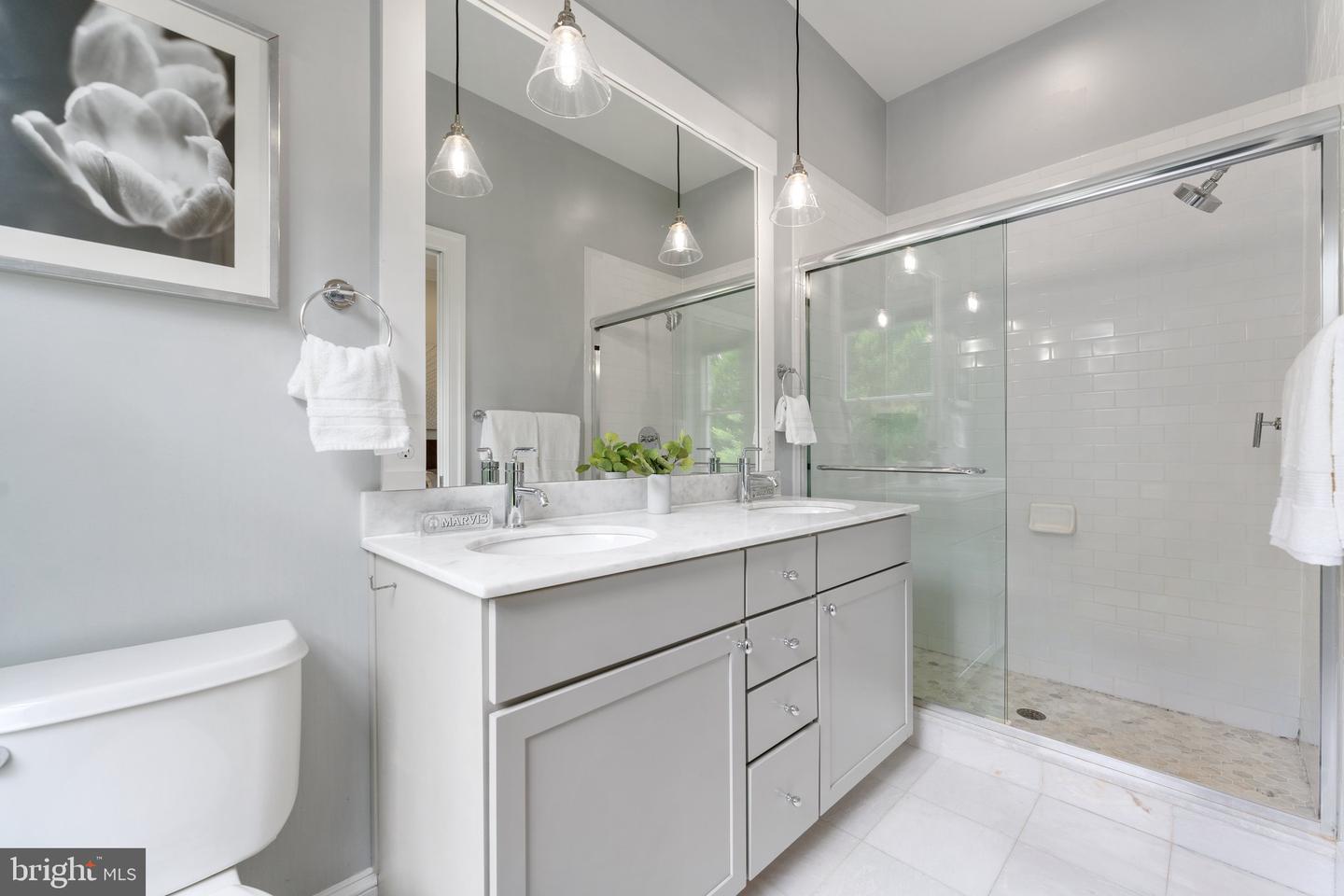 1525 E ST SE, WASHINGTON, District Of Columbia 20003, 4 Bedrooms Bedrooms, ,3 BathroomsBathrooms,Residential,For sale,1525 E ST SE,DCDC2199378 MLS # DCDC2199378