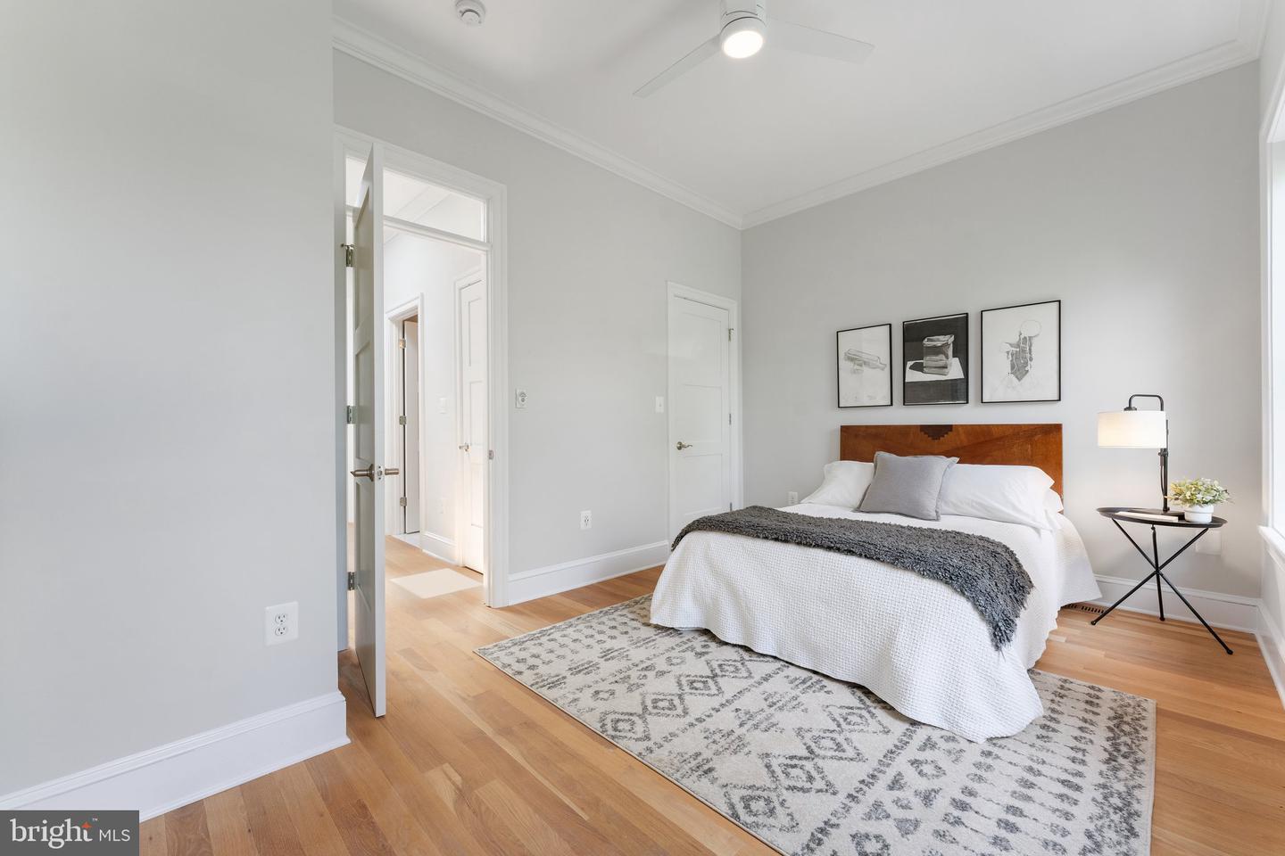 1525 E ST SE, WASHINGTON, District Of Columbia 20003, 4 Bedrooms Bedrooms, ,3 BathroomsBathrooms,Residential,For sale,1525 E ST SE,DCDC2199378 MLS # DCDC2199378