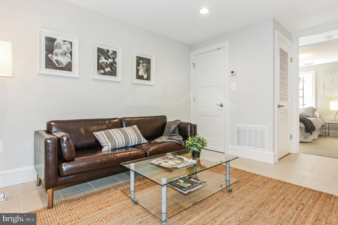 1525 E ST SE, WASHINGTON, District Of Columbia 20003, 4 Bedrooms Bedrooms, ,3 BathroomsBathrooms,Residential,For sale,1525 E ST SE,DCDC2199378 MLS # DCDC2199378