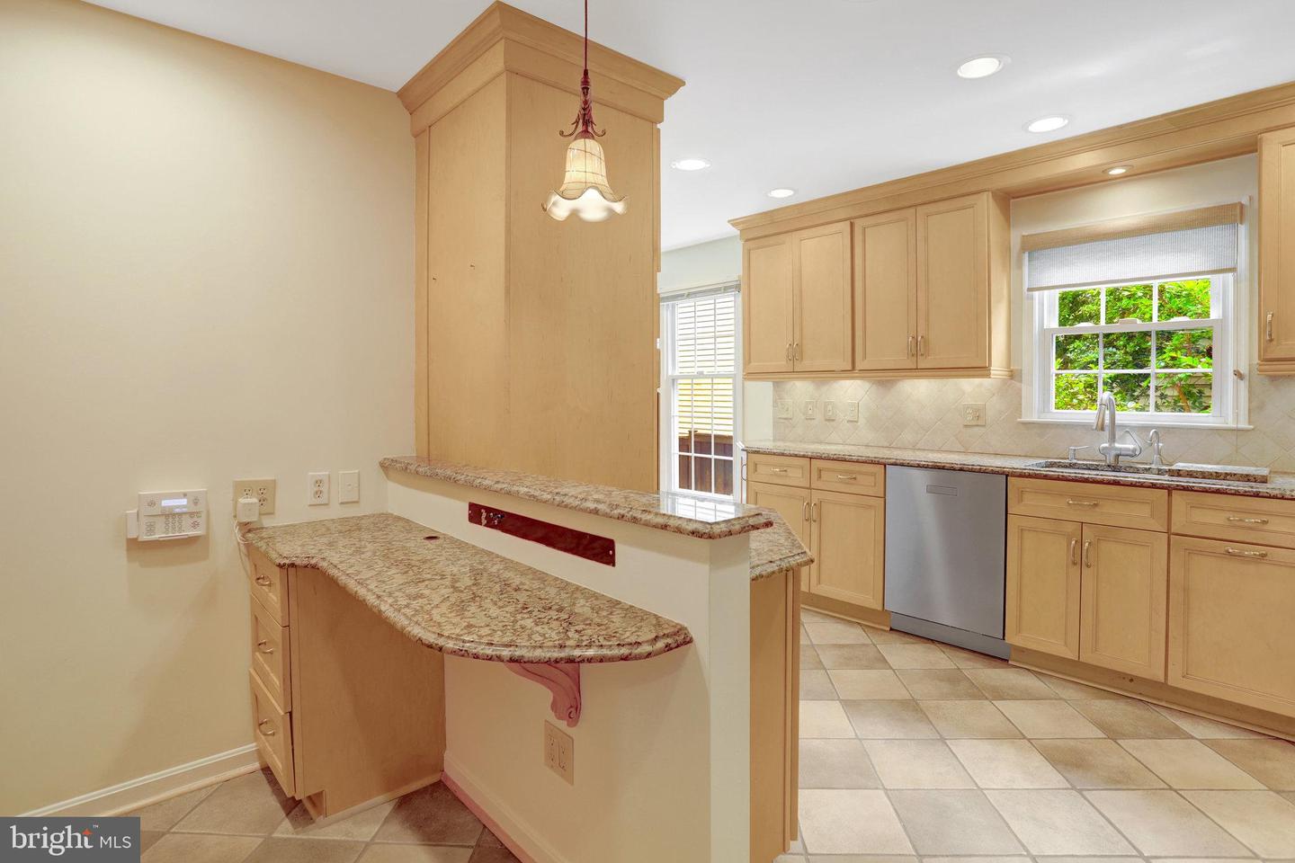 3000 1ST ST N, ARLINGTON, Virginia 22201, 4 Bedrooms Bedrooms, ,3 BathroomsBathrooms,Residential,For sale,3000 1ST ST N,VAAR2057126 MLS # VAAR2057126