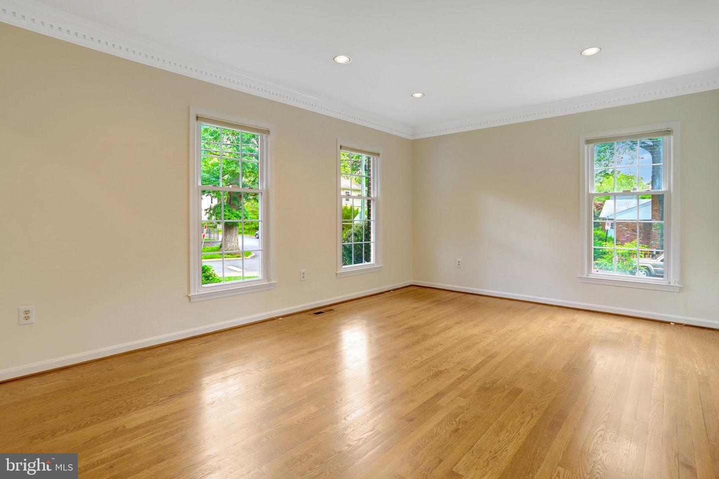 3000 1ST ST N, ARLINGTON, Virginia 22201, 4 Bedrooms Bedrooms, ,3 BathroomsBathrooms,Residential,For sale,3000 1ST ST N,VAAR2057126 MLS # VAAR2057126