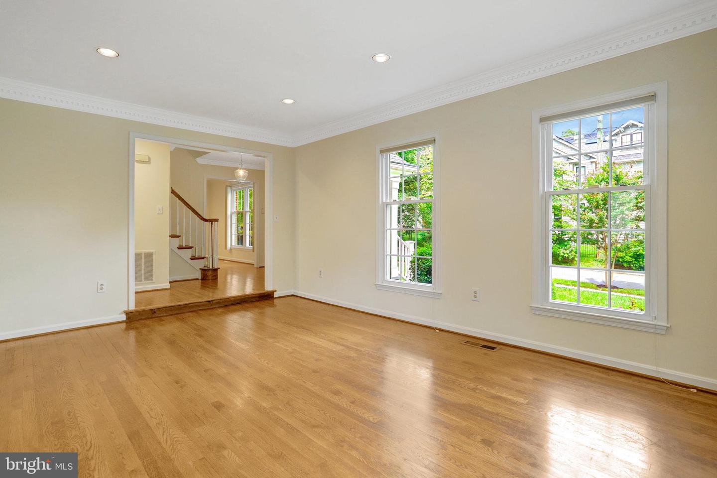 3000 1ST ST N, ARLINGTON, Virginia 22201, 4 Bedrooms Bedrooms, ,3 BathroomsBathrooms,Residential,For sale,3000 1ST ST N,VAAR2057126 MLS # VAAR2057126