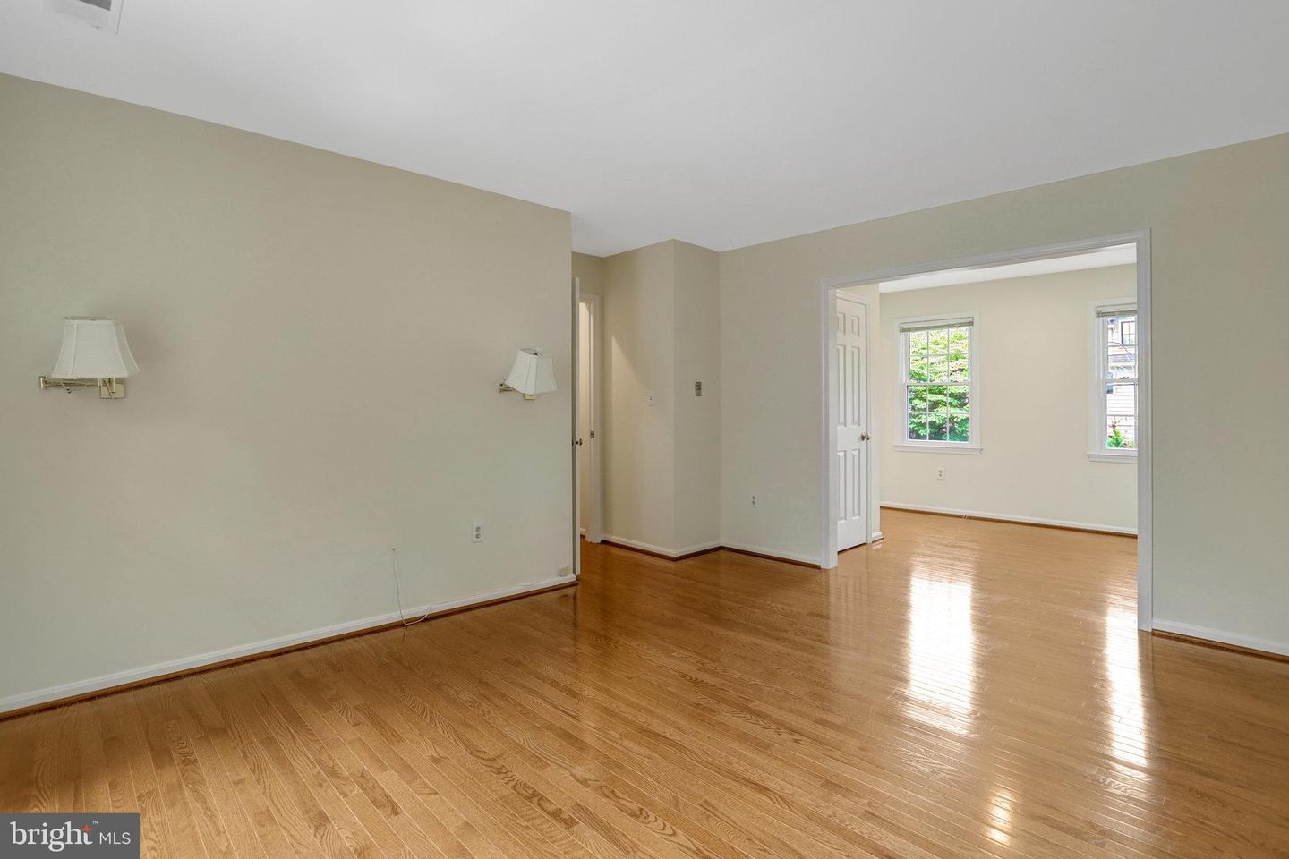 3000 1ST ST N, ARLINGTON, Virginia 22201, 4 Bedrooms Bedrooms, ,3 BathroomsBathrooms,Residential,For sale,3000 1ST ST N,VAAR2057126 MLS # VAAR2057126