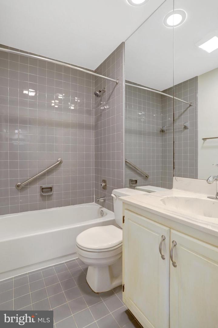 3000 1ST ST N, ARLINGTON, Virginia 22201, 4 Bedrooms Bedrooms, ,3 BathroomsBathrooms,Residential,For sale,3000 1ST ST N,VAAR2057126 MLS # VAAR2057126