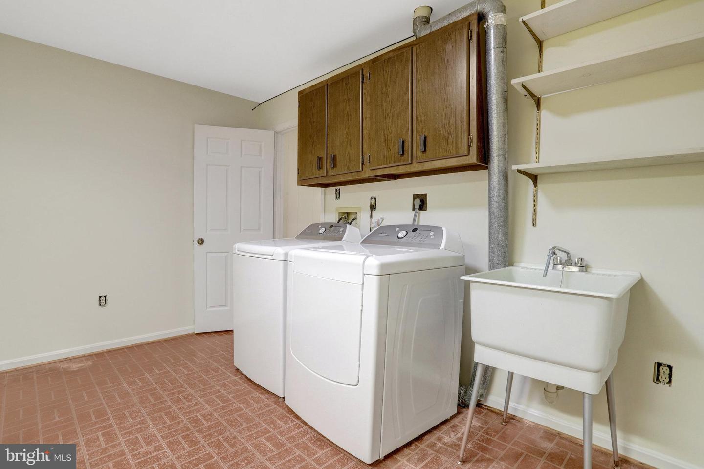 3000 1ST ST N, ARLINGTON, Virginia 22201, 4 Bedrooms Bedrooms, ,3 BathroomsBathrooms,Residential,For sale,3000 1ST ST N,VAAR2057126 MLS # VAAR2057126