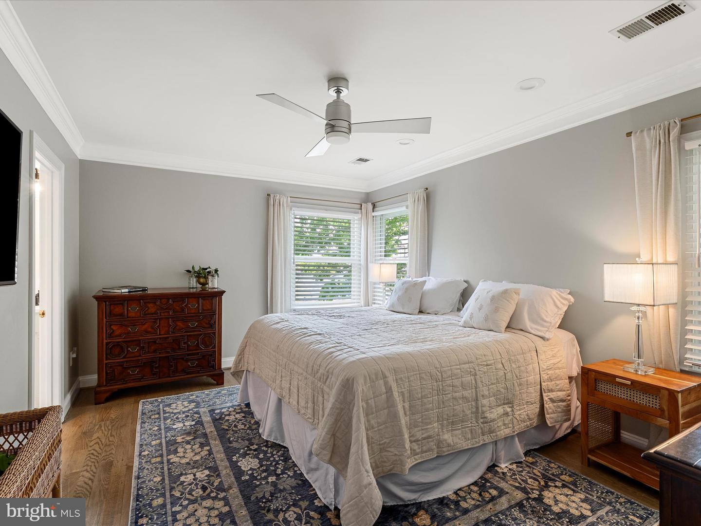 18 AYR ST SW, LEESBURG, Virginia 20175, 3 Bedrooms Bedrooms, ,2 BathroomsBathrooms,Residential,For sale,18 AYR ST SW,VALO2095730 MLS # VALO2095730