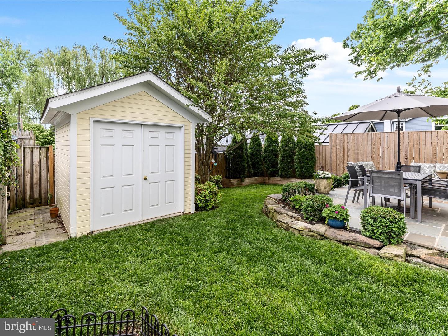 18 AYR ST SW, LEESBURG, Virginia 20175, 3 Bedrooms Bedrooms, ,2 BathroomsBathrooms,Residential,For sale,18 AYR ST SW,VALO2095730 MLS # VALO2095730