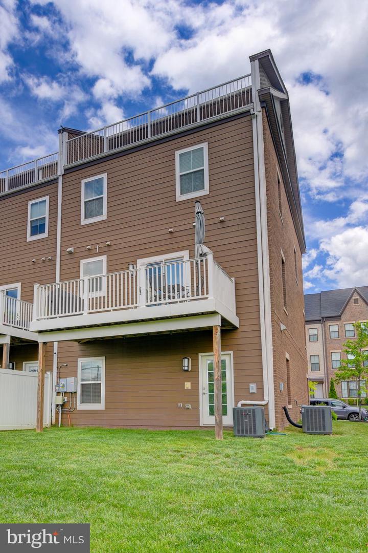 3098 ALAN SHEPARD ST, HERNDON, Virginia 20171, 4 Bedrooms Bedrooms, ,4 BathroomsBathrooms,Residential,For sale,3098 ALAN SHEPARD ST,VAFX2239048 MLS # VAFX2239048