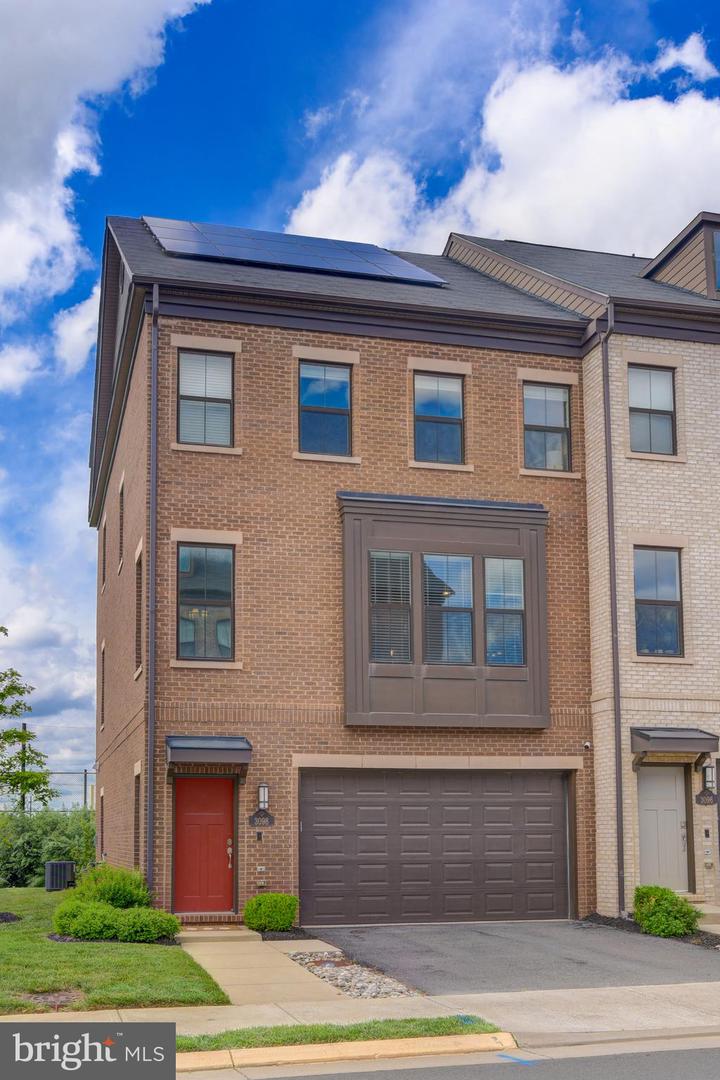 3098 ALAN SHEPARD ST, HERNDON, Virginia 20171, 4 Bedrooms Bedrooms, ,4 BathroomsBathrooms,Residential,For sale,3098 ALAN SHEPARD ST,VAFX2239048 MLS # VAFX2239048