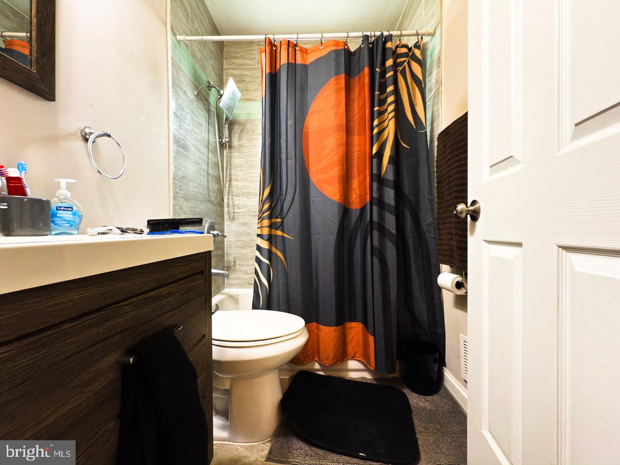 5049 BENNING RD SE, WASHINGTON, District Of Columbia 20019, 3 Bedrooms Bedrooms, 6 Rooms Rooms,2 BathroomsBathrooms,Residential,For sale,5049 BENNING RD SE,DCDC2199384 MLS # DCDC2199384
