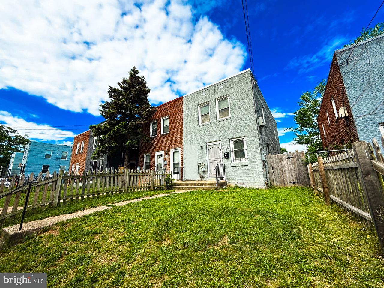 5049 BENNING RD SE, WASHINGTON, District Of Columbia 20019, 3 Bedrooms Bedrooms, 6 Rooms Rooms,2 BathroomsBathrooms,Residential,For sale,5049 BENNING RD SE,DCDC2199384 MLS # DCDC2199384