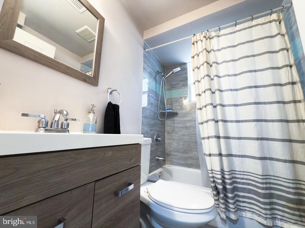 5049 BENNING RD SE, WASHINGTON, District Of Columbia 20019, 3 Bedrooms Bedrooms, 6 Rooms Rooms,2 BathroomsBathrooms,Residential,For sale,5049 BENNING RD SE,DCDC2199384 MLS # DCDC2199384