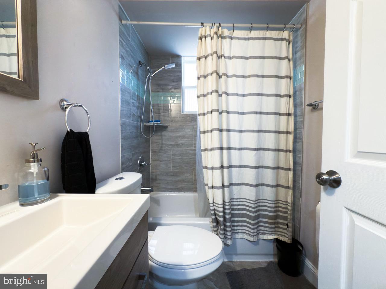 5049 BENNING RD SE, WASHINGTON, District Of Columbia 20019, 3 Bedrooms Bedrooms, 6 Rooms Rooms,2 BathroomsBathrooms,Residential,For sale,5049 BENNING RD SE,DCDC2199384 MLS # DCDC2199384