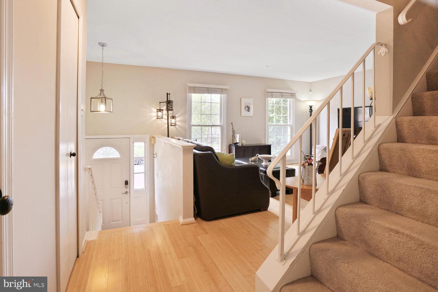 8644 DELLWAY LN, VIENNA, Virginia 22180, 3 Bedrooms Bedrooms, ,3 BathroomsBathrooms,Residential,For sale,8644 DELLWAY LN,VAFX2239070 MLS # VAFX2239070