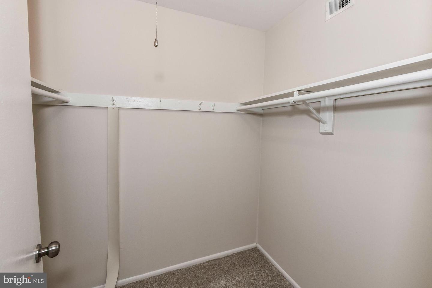 3712 N ROSSER ST #201, ALEXANDRIA, Virginia 22311, 2 Bedrooms Bedrooms, ,1 BathroomBathrooms,Residential,For sale,3712 N ROSSER ST #201,VAFX2239144 MLS # VAFX2239144