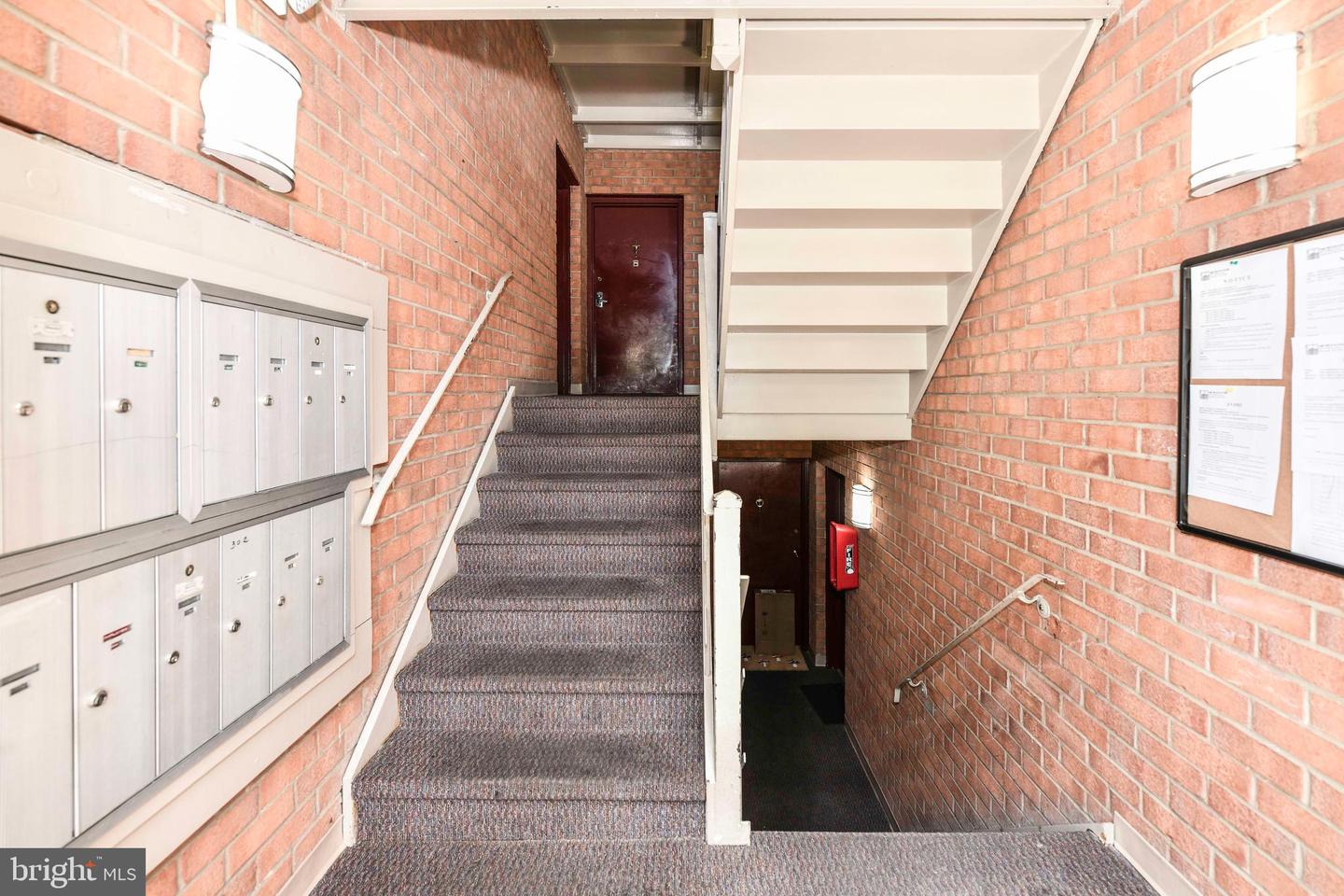 3712 N ROSSER ST #201, ALEXANDRIA, Virginia 22311, 2 Bedrooms Bedrooms, ,1 BathroomBathrooms,Residential,For sale,3712 N ROSSER ST #201,VAFX2239144 MLS # VAFX2239144