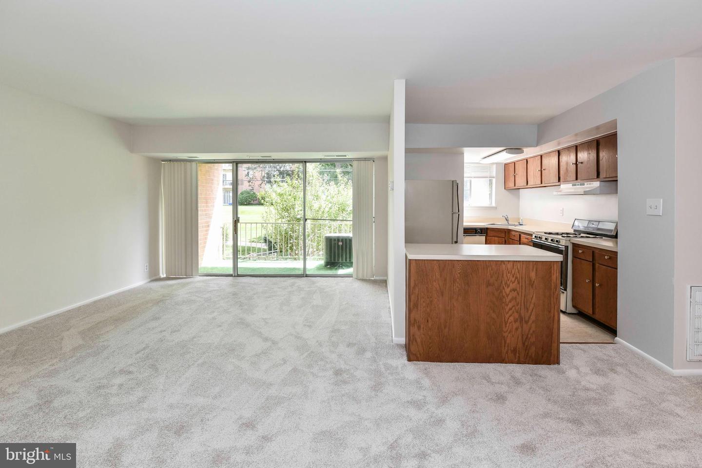 3712 N ROSSER ST #201, ALEXANDRIA, Virginia 22311, 2 Bedrooms Bedrooms, ,1 BathroomBathrooms,Residential,For sale,3712 N ROSSER ST #201,VAFX2239144 MLS # VAFX2239144