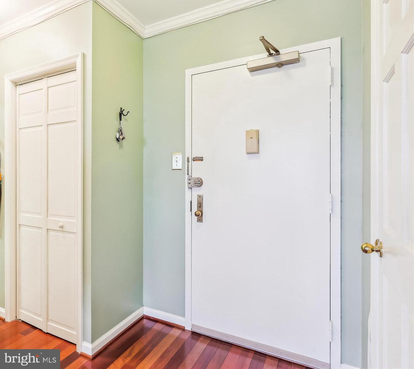 3701 S GEORGE MASON DR #2109N, FALLS CHURCH, Virginia 22041, 2 Bedrooms Bedrooms, ,2 BathroomsBathrooms,Residential,For sale,3701 S GEORGE MASON DR #2109N,VAFX2239168 MLS # VAFX2239168