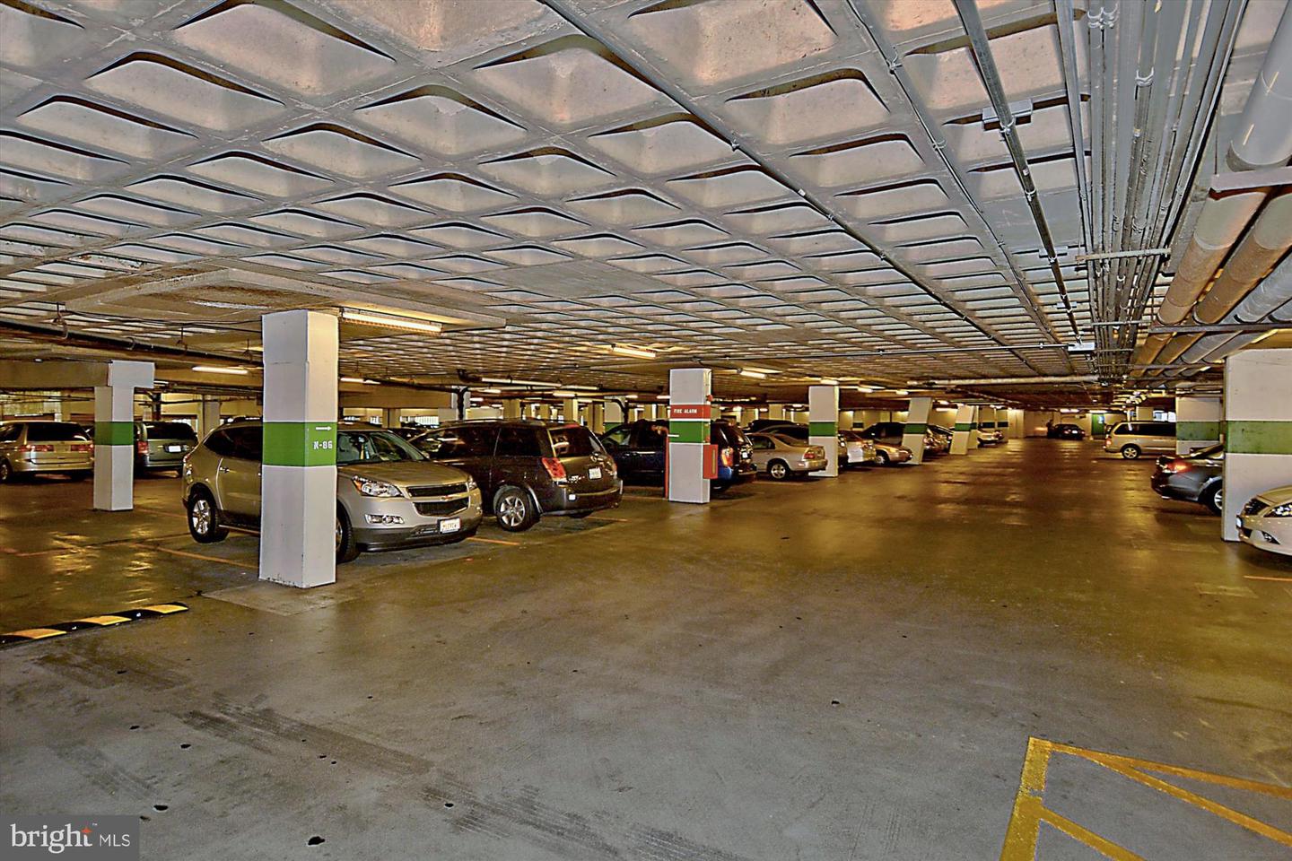3701 S GEORGE MASON DR #2109N, FALLS CHURCH, Virginia 22041, 2 Bedrooms Bedrooms, ,2 BathroomsBathrooms,Residential,For sale,3701 S GEORGE MASON DR #2109N,VAFX2239168 MLS # VAFX2239168