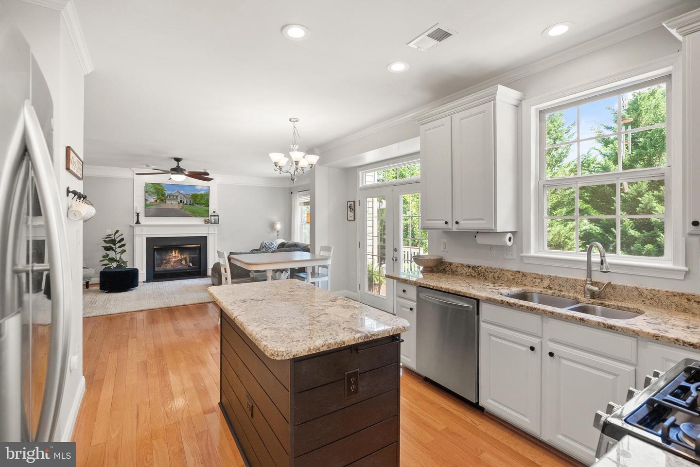 12159 OPEN MEADOW LN, BRISTOW, Virginia 20136, 5 Bedrooms Bedrooms, ,3 BathroomsBathrooms,Residential,For sale,12159 OPEN MEADOW LN,VAPW2094176 MLS # VAPW2094176