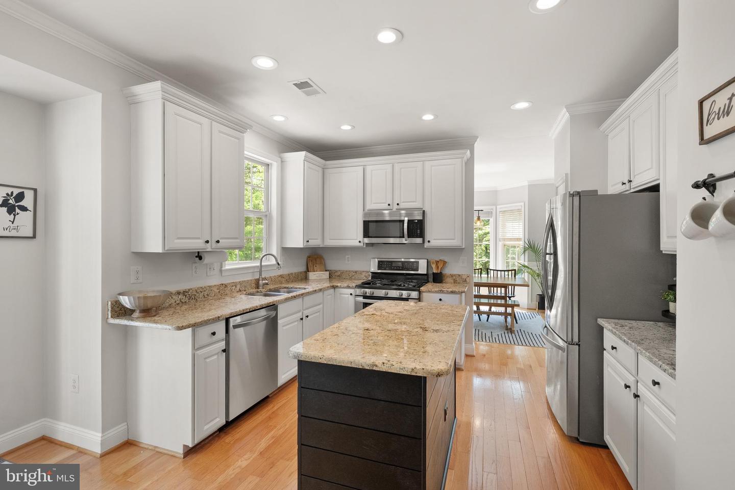12159 OPEN MEADOW LN, BRISTOW, Virginia 20136, 5 Bedrooms Bedrooms, ,3 BathroomsBathrooms,Residential,For sale,12159 OPEN MEADOW LN,VAPW2094176 MLS # VAPW2094176