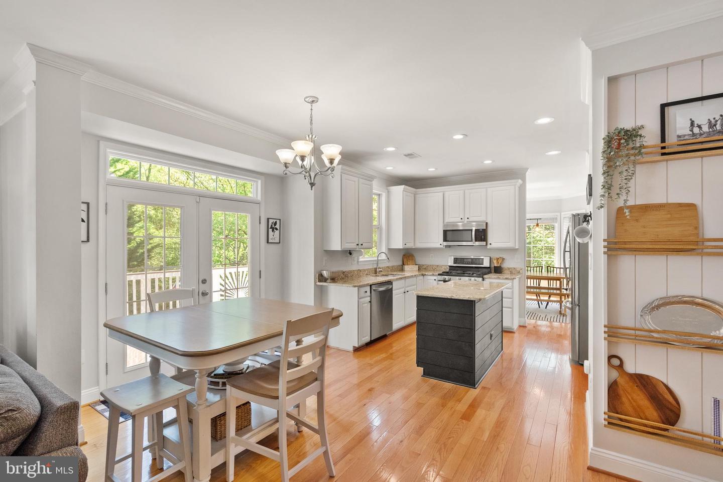 12159 OPEN MEADOW LN, BRISTOW, Virginia 20136, 5 Bedrooms Bedrooms, ,3 BathroomsBathrooms,Residential,For sale,12159 OPEN MEADOW LN,VAPW2094176 MLS # VAPW2094176