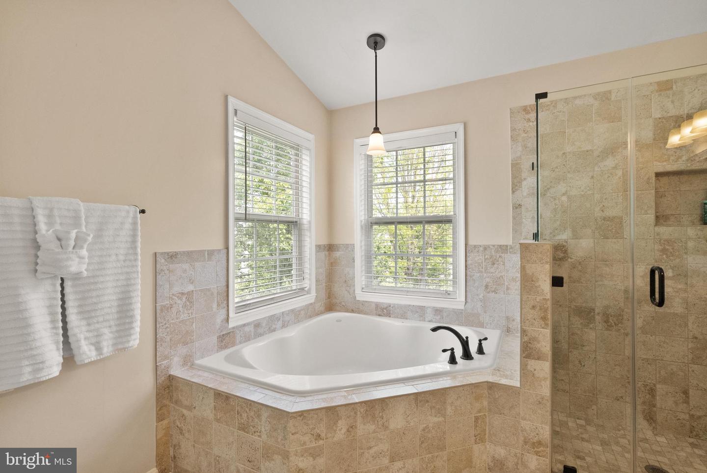 12159 OPEN MEADOW LN, BRISTOW, Virginia 20136, 5 Bedrooms Bedrooms, ,3 BathroomsBathrooms,Residential,For sale,12159 OPEN MEADOW LN,VAPW2094176 MLS # VAPW2094176