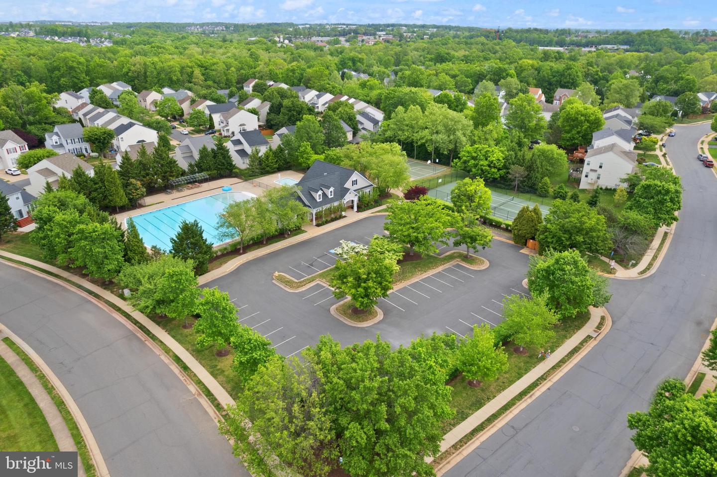 12159 OPEN MEADOW LN, BRISTOW, Virginia 20136, 5 Bedrooms Bedrooms, ,3 BathroomsBathrooms,Residential,For sale,12159 OPEN MEADOW LN,VAPW2094176 MLS # VAPW2094176