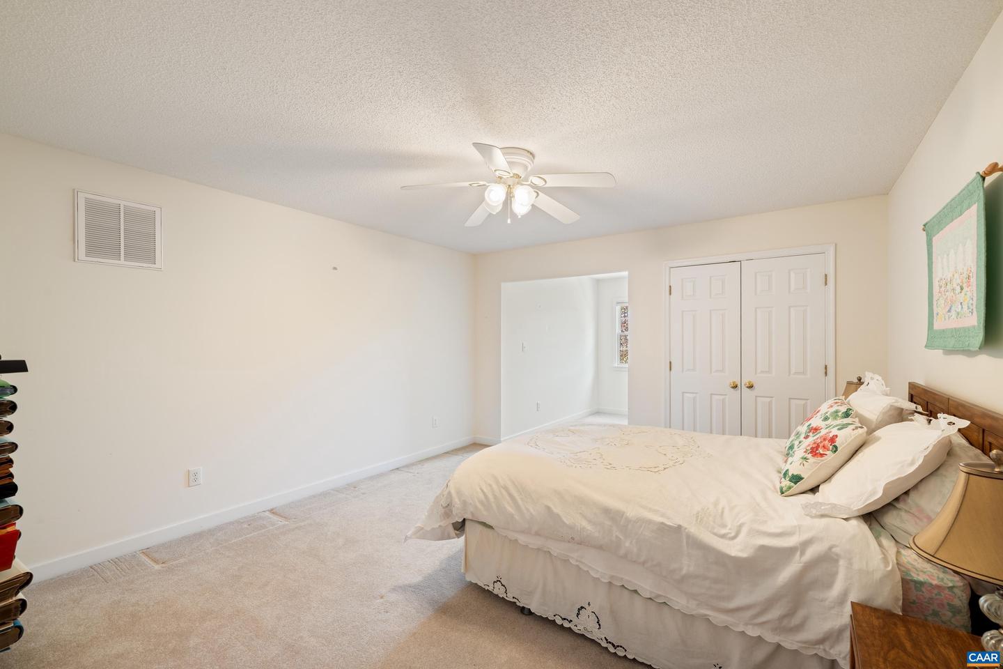 17 HICKORY NUT LN, STAUNTON, Virginia 24401, 3 Bedrooms Bedrooms, ,2 BathroomsBathrooms,Residential,For sale,17 HICKORY NUT LN,664199 MLS # 664199